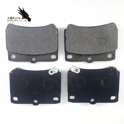 Selbstbremsbeläge des Großhändlern-Sp1522 Halb-metallisch und keramische Bremsbeläge