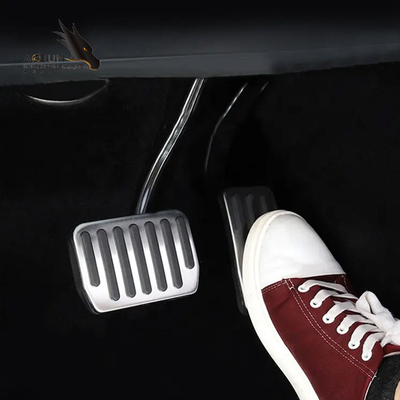 Edelstahl-Auto elt kein Bohrloch-Beschleunigungs-Pedal für Tesla Model 3 rad